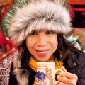 Keeping warm with my mug of gluhwein (1407 visites) Traditional gluhwein at the Kaiser-Wilhelm Memorial Church Christmas market Keeping warm with my mug of gluhwein